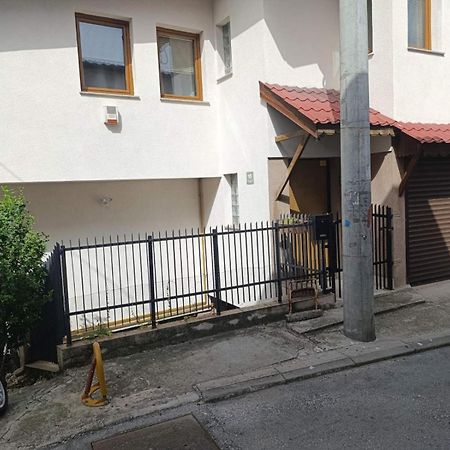 Apartman Yellow House Sarajewo Zewnętrze zdjęcie