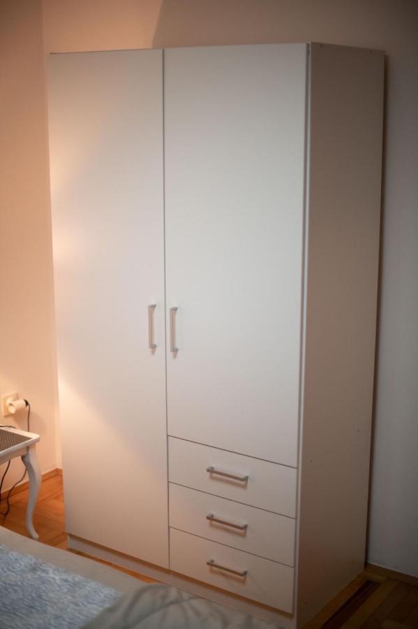 Apartman Yellow House Sarajewo Zewnętrze zdjęcie