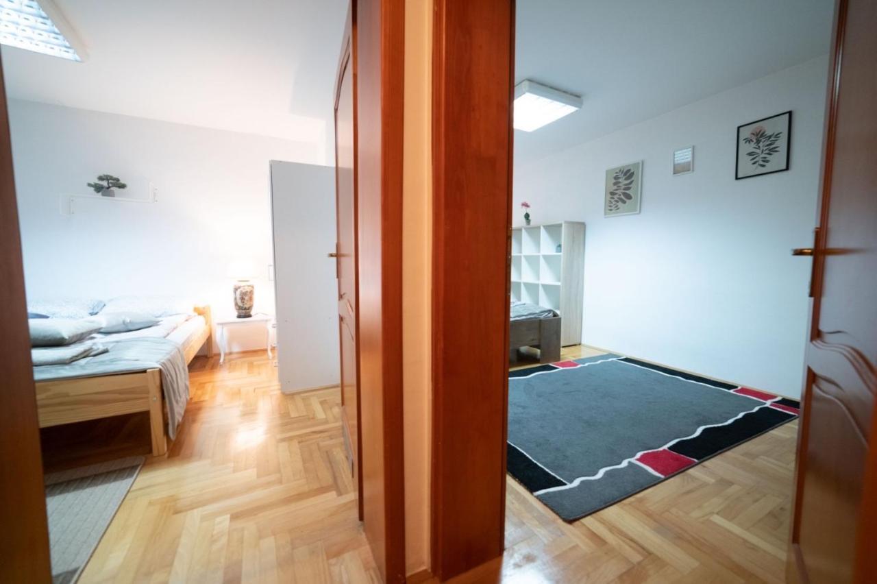 Apartman Yellow House Sarajewo Zewnętrze zdjęcie
