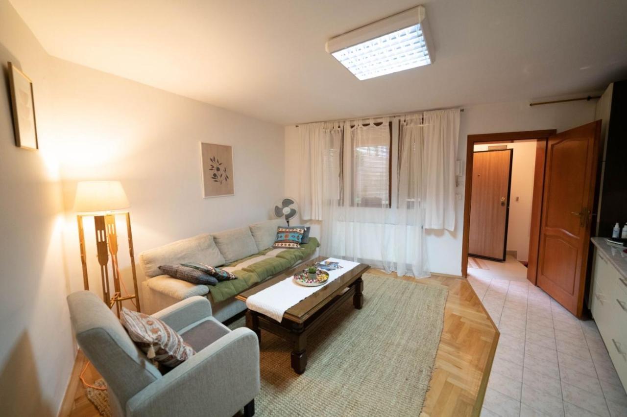 Apartman Yellow House Sarajewo Zewnętrze zdjęcie